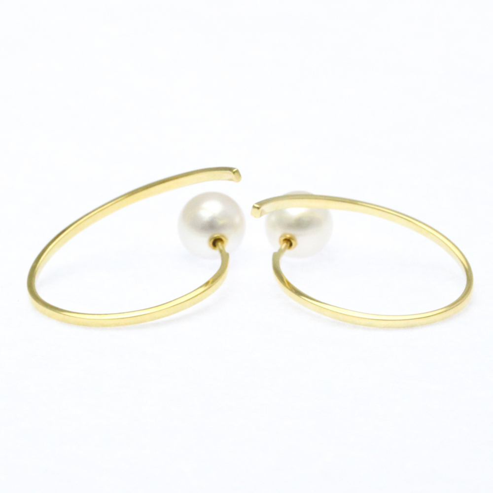 TASAKI 18k Gold Pearl Earrings